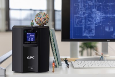 APC Smart-UPS C 1500VA LCD - UPS - AC 230 V - 900 Watt - 1500 VA - USB - utgångskontakter: 8 - svart - med APC SmartConnect#8